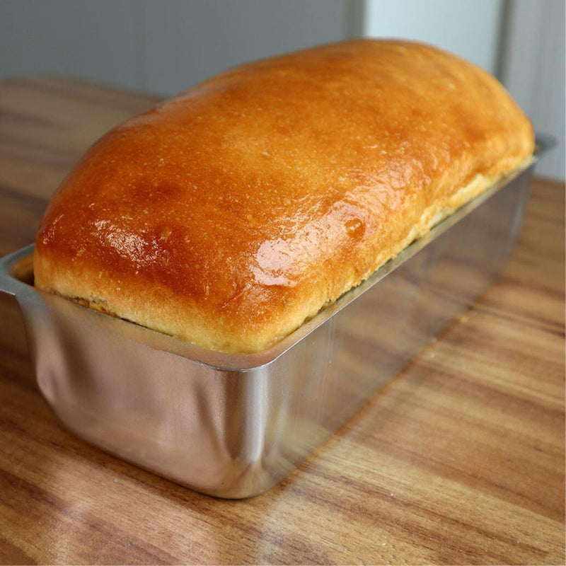 Kit Com 3 Formas Para Bolo E Assadeira Em Alumínio