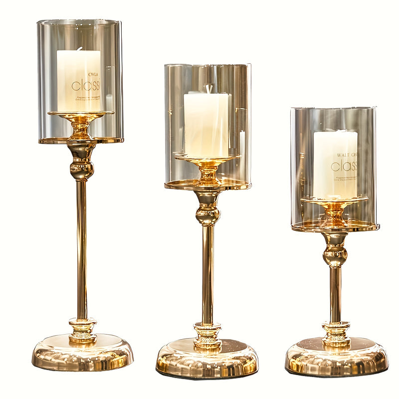 Conjunto de 3 Peças de Castiçais Elegantes em Metal Dourado